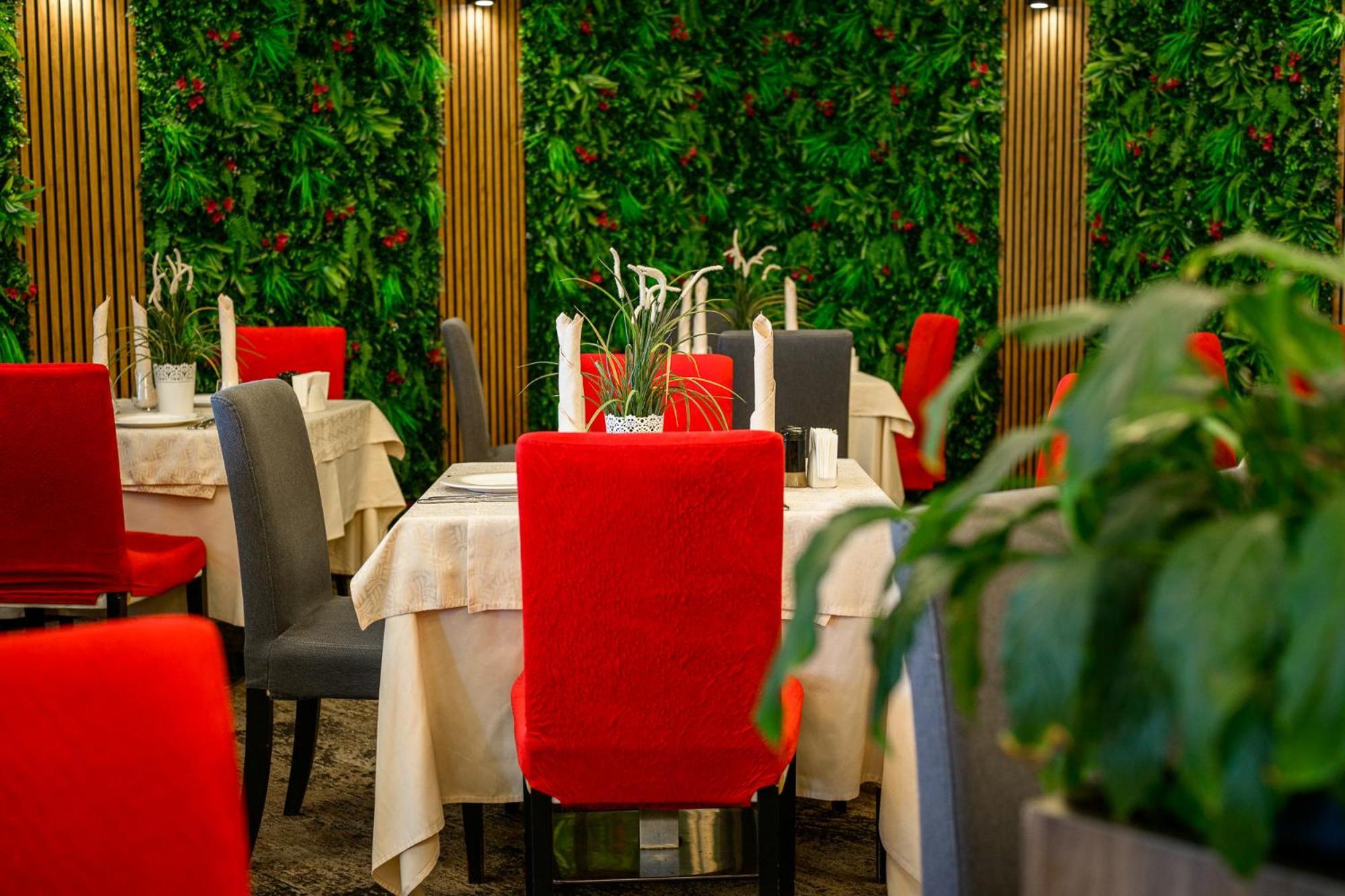 Grand Hotel Velingrad Exterior foto Restaurant interior