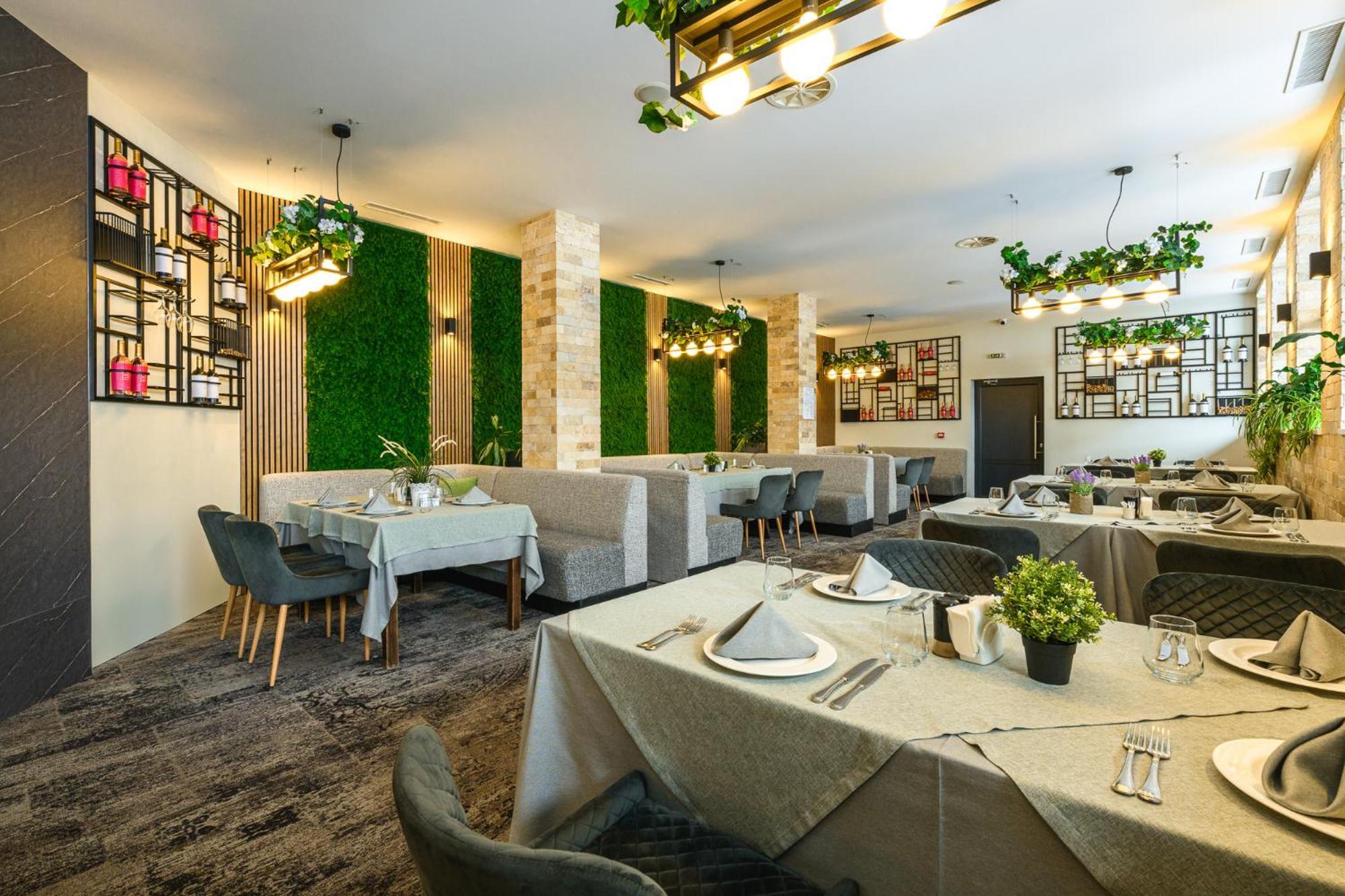 Grand Hotel Velingrad Exterior foto Restaurant interior